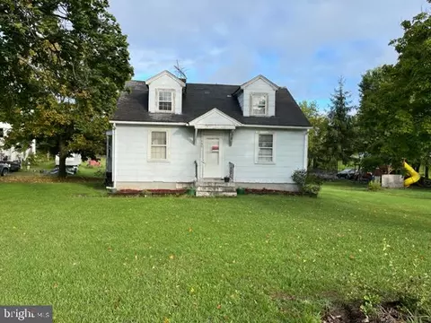 137 Regency Lakes Dr, Winchester, VA 22603