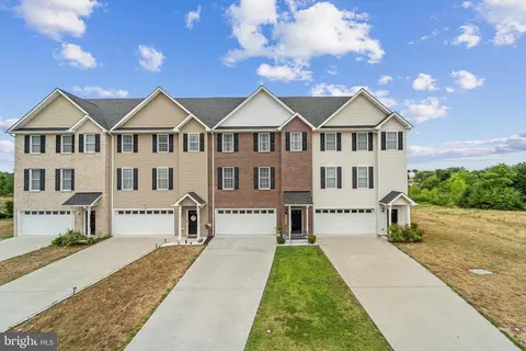 127 Brockham Ct, Winchester, VA 22602