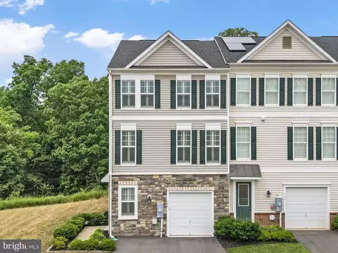 126 Sequoia Dr, Winchester, VA 22602