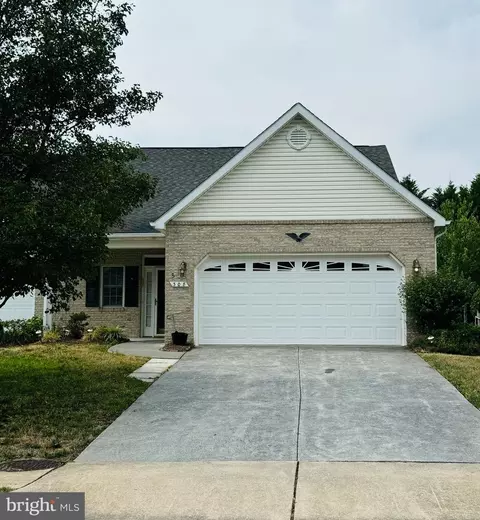 308 Lynn Dr, Stephens City, VA 22655