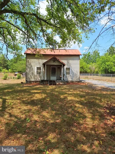536 Meadow Mills Rd, Middletown, VA 22645
