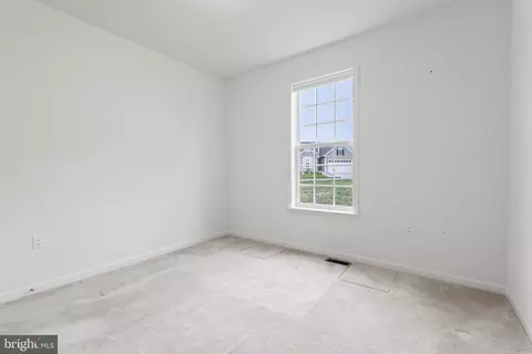 Bedroom - 114 Buttercup Dr, White Post, VA 22663 photo 2 of 2