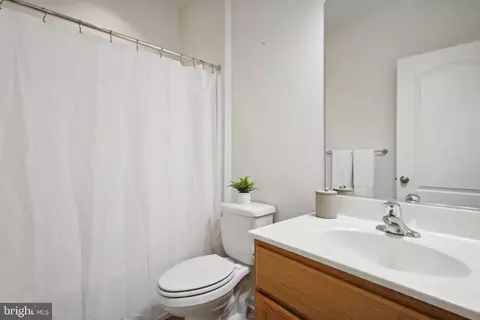 Bath - 114 Buttercup Dr, White Post, VA 22663 photo 3 of 3