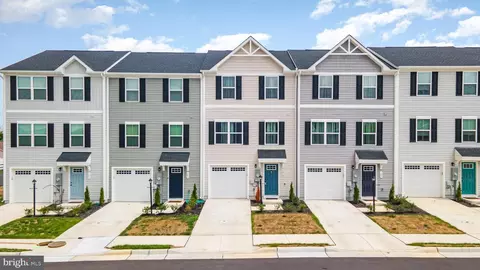 105 Kensington Cir, Middletown, VA 22645