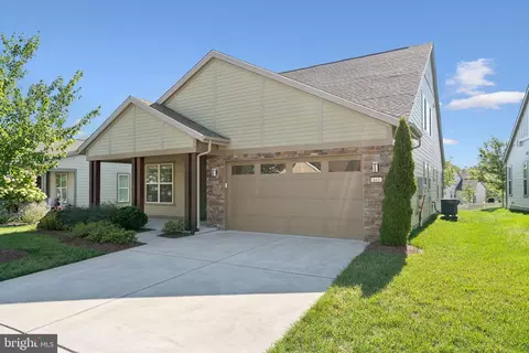 113 Gadwell Ln, Lake Frederick, VA 22630