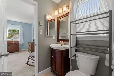 Bath - 168 Featherstone Ct, Stephenson, VA 22656 photo 2 of 4