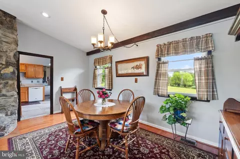 Dining - 168 Featherstone Ct, Stephenson, VA 22656 photo 2 of 3