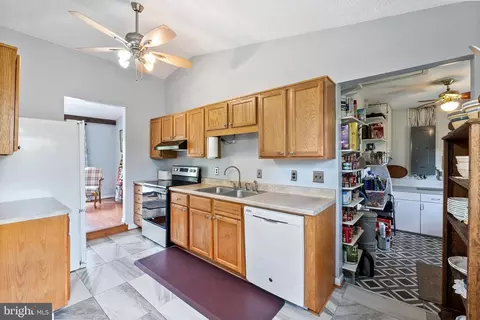 Kitchen - 168 Featherstone Ct, Stephenson, VA 22656 photo 1 of 3