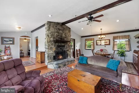 Living - 168 Featherstone Ct, Stephenson, VA 22656 photo 1 of 1