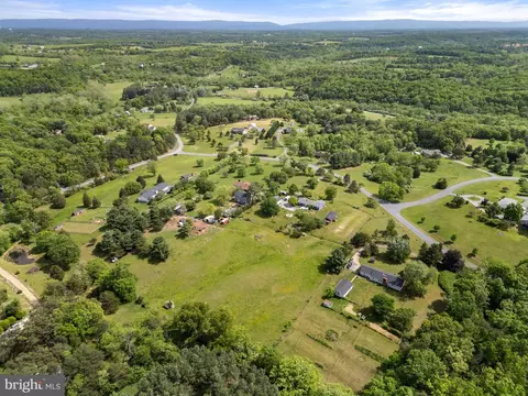 View/Area - 168 Featherstone Ct, Stephenson, VA 22656 photo 4 of 6