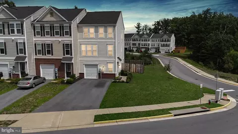 121 Sequoia Dr, Winchester, VA 22602
