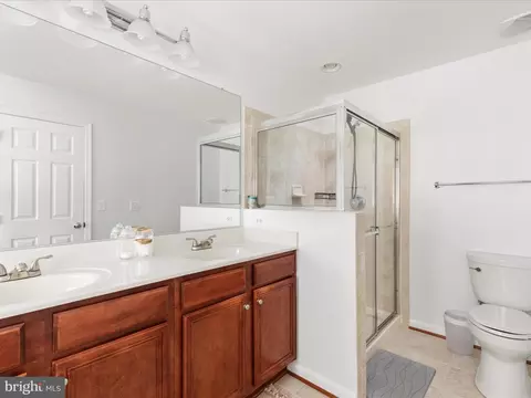 Bath - 109 Starburst St, Stephenson, VA 22656 photo 3 of 6