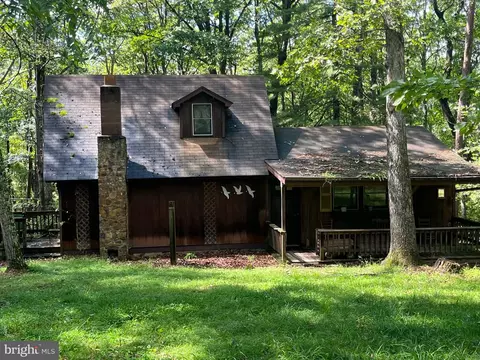 818 Whissens Ridge Rd, Winchester, VA 22602