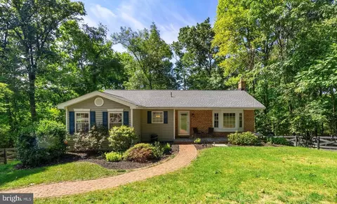 205 Quaker Ln, Winchester, VA 22603