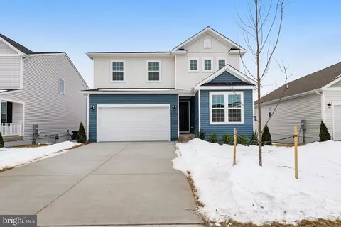 135 Midsummer Ln, Middletown, VA 22645