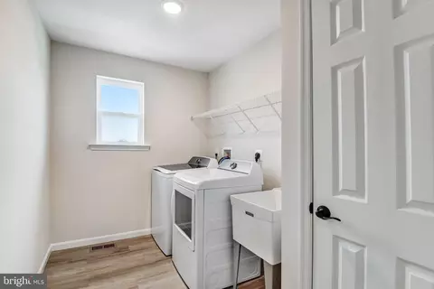 135 Midsummer Ln, Middletown, VA 22645 photo 7
