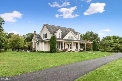 840 Carpers Valley Rd, Winchester, VA 22602