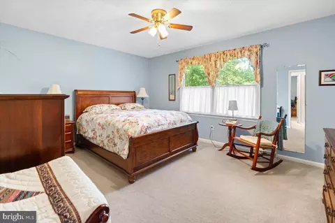 138 Stuart Dr, Winchester, VA 22602 photo 8
