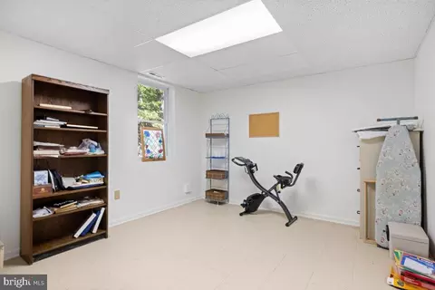 138 Stuart Dr, Winchester, VA 22602 photo 18