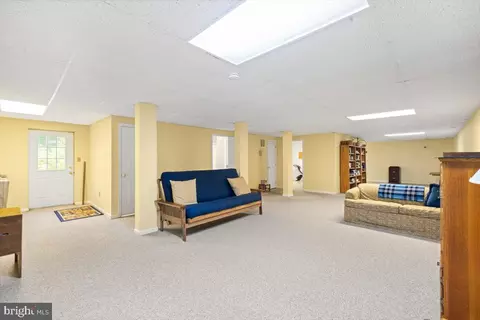 138 Stuart Dr, Winchester, VA 22602 photo 14