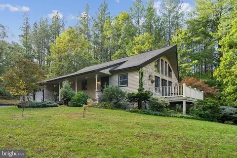 8473 Northwestern Pike, Gore, VA 22637