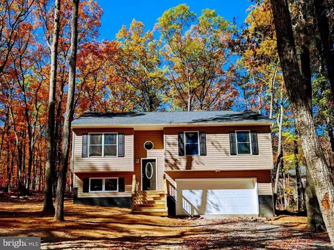 821 Pheasant Dr, Winchester, VA 22602