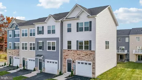 158 Munsee Cir, Winchester, VA 22602