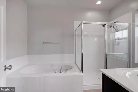Bath - 271 Patchwork Dr, Stephenson, VA 22656 photo 1 of 2