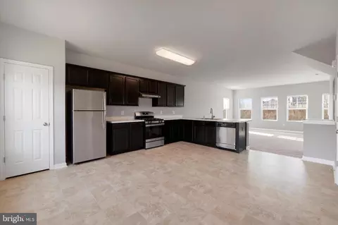 Entry Way - 271 Patchwork Dr, Stephenson, VA 22656 photo 4 of 11