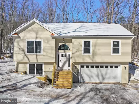 114 Mountain Lodge Dr, Winchester, VA 22602