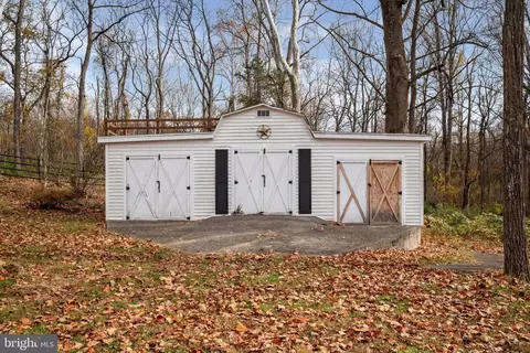 Other - 6953 Middle Rd, Middletown, VA 22645 photo 5 of 16