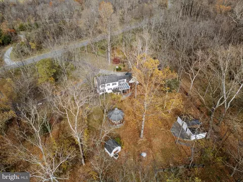View/Area - 6953 Middle Rd, Middletown, VA 22645 photo 1 of 4