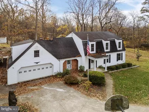 Exterior - 6953 Middle Rd, Middletown, VA 22645 photo 1 of 15