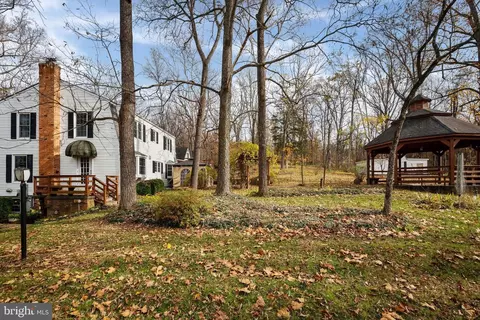 Exterior - 6953 Middle Rd, Middletown, VA 22645 photo 6 of 15