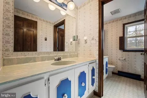 Bath - 6953 Middle Rd, Middletown, VA 22645 photo 2 of 2