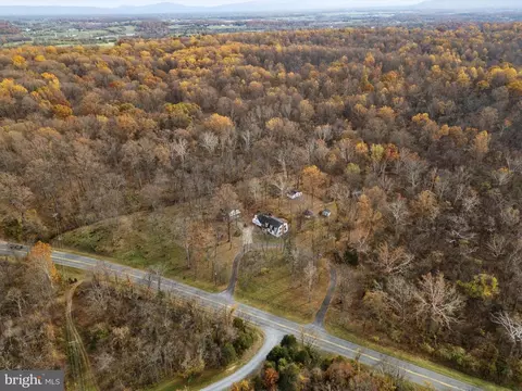 View/Area - 6953 Middle Rd, Middletown, VA 22645 photo 4 of 4