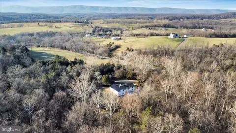 View/Area - 7005 Middle Rd, Middletown, VA 22645 photo 2 of 2