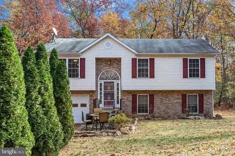 120 Comanche Trl, Winchester, VA 22602