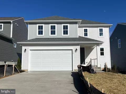 128 Curtain Fall Dr, Middletown, VA 22645
