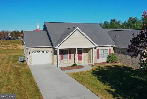114 Bayberry Ct, Stephens City, VA 22655