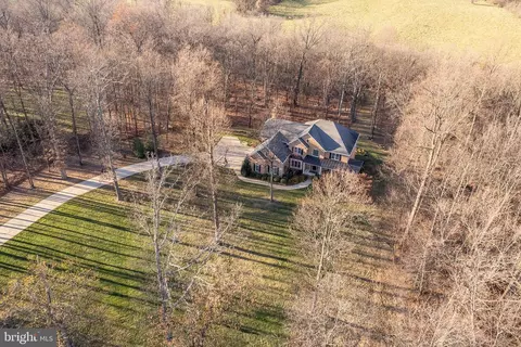 610 Stonymeade Dr, Winchester, VA 22602