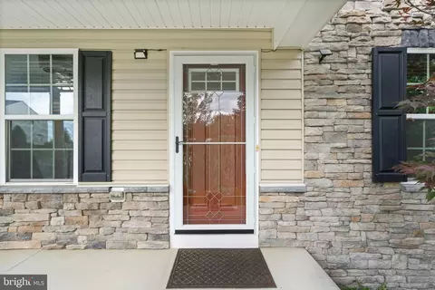 215 Mosaic Ct, Stephenson, VA 22656 photo 5
