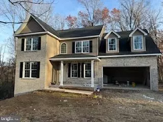 181 Manor Dr, Winchester, VA 22602