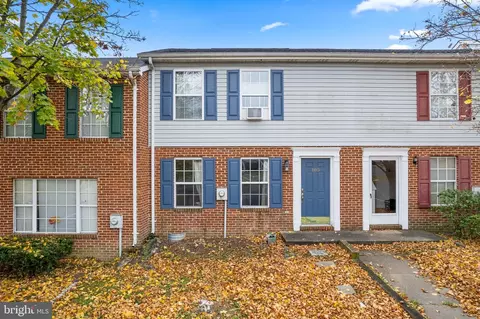105 Little River Dr, Winchester, VA 22602
