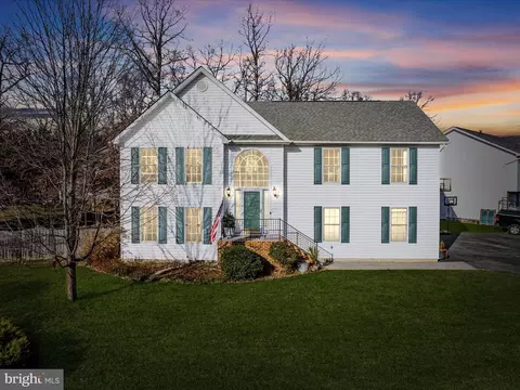 125 Appomattox Dr, Stephens City, VA 22655