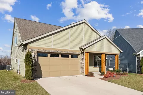 113 Heron Ct, Lake Frederick, VA 22630