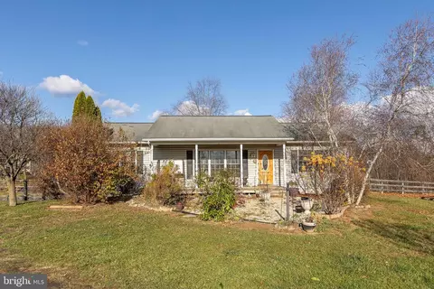 130 Cross Winds Ln, Cross Junction, VA 22625