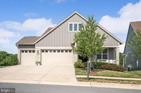139 Mallard Dr, Lake Frederick, VA 22630