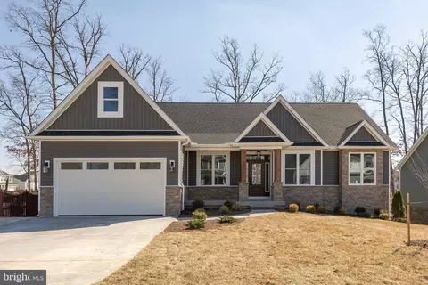 303 Summerfield Dr, Winchester, VA 22602
