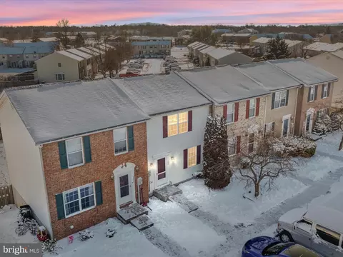 180 Equestrian Dr, Stephens City, VA 22655